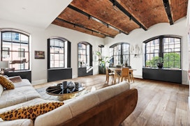 36 BLEECKER STREET, 5B