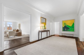 211 CENTRAL PARK WEST, 8E