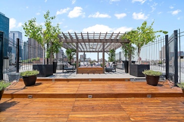 646 NINTH AVENUE, 4FS