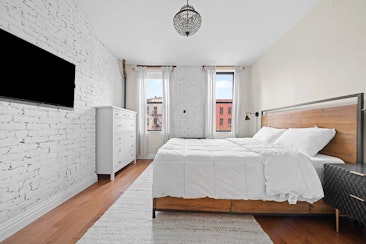 646 NINTH AVENUE, 4FS