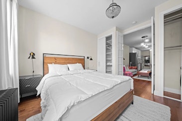 646 NINTH AVENUE, 4FS