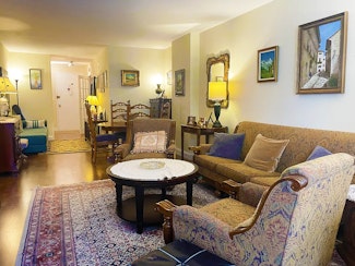 305 EAST 24TH STREET, 7Y