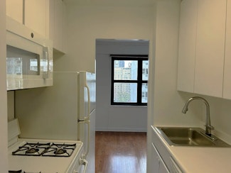 240 EAST 76TH STREET, 14G