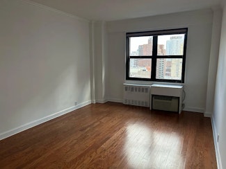 240 EAST 76TH STREET, 14G